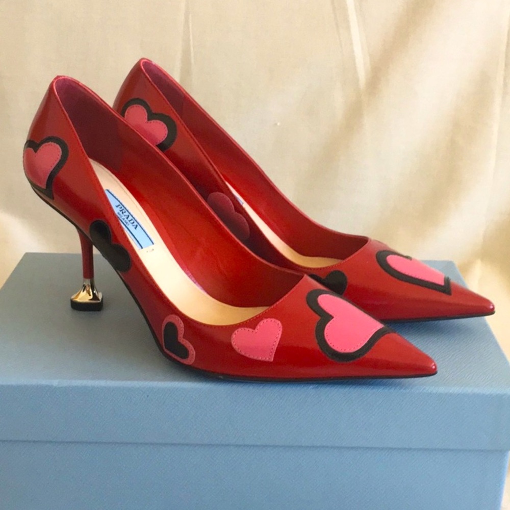 Prada 85mm Heart Pumps - Size 37.5